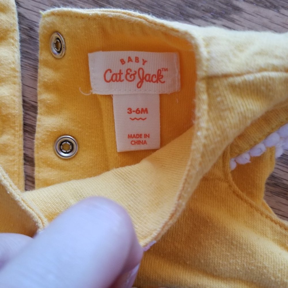 *3 for $25*Cat & Jack, Carter's 3-6M bubbles and romper set of 3 - Picture 4 of 4